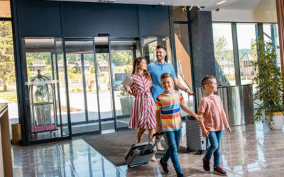 Hotele przyjazne rodzinie w Polsce: Gdzie spędzić niezapomniane wakacje z dziećmi?