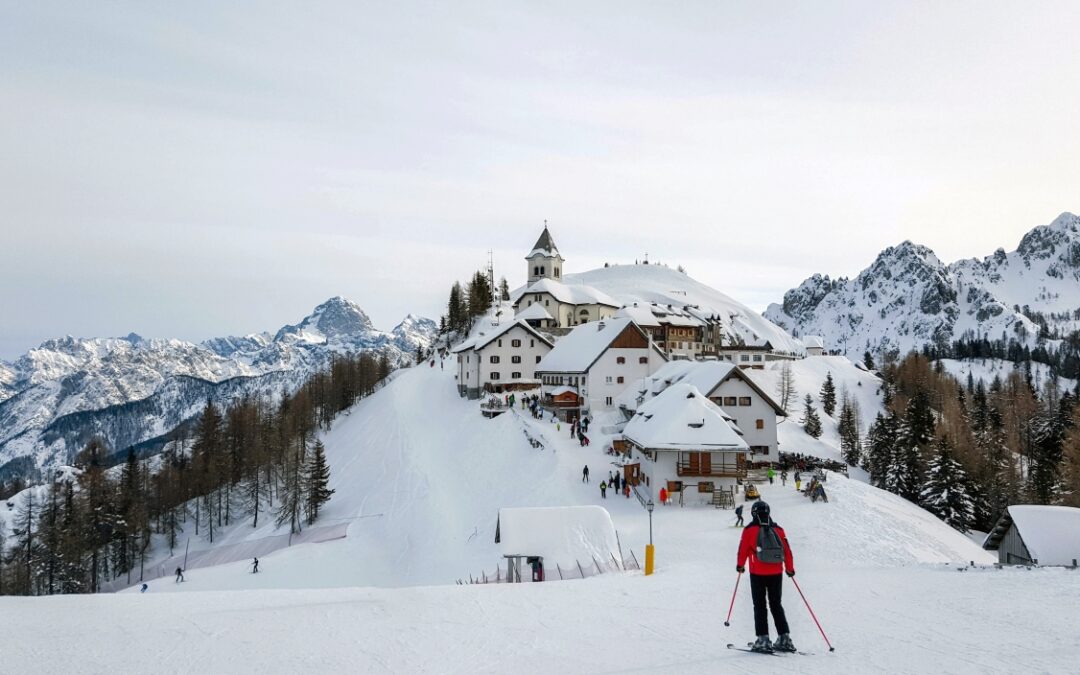Hotele na narty w Europie: Komfortowy wypoczynek w Alpach i Dolomitach